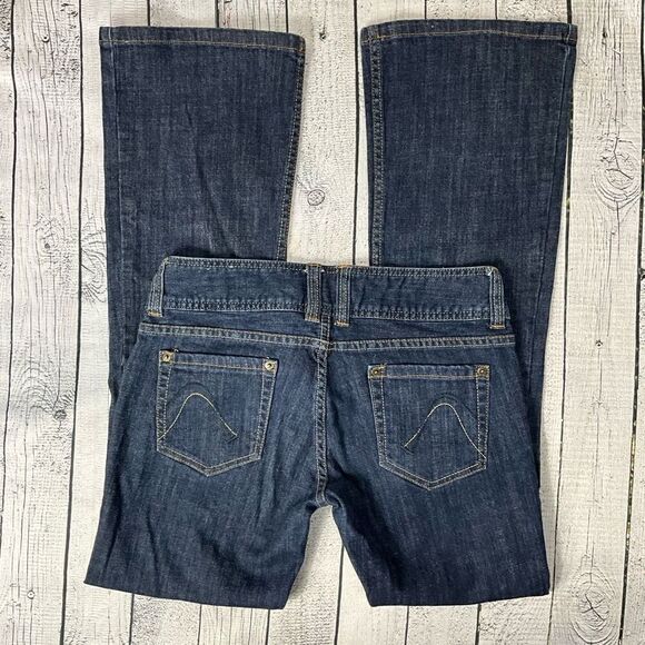 GUESS Riviera Bootcut Jeans - Picture 2 of 5